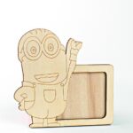 Ξύλινη φωτογραφοθήκη Minion