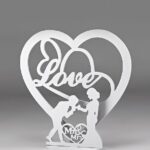 Ξύλινη διακοσμητική καρδιά λευκή Love γαμπρός και νύφη