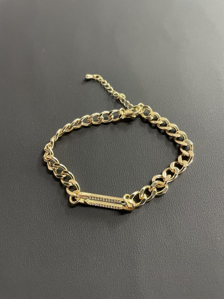 Βραχιόλι χρυσό Safety Pin