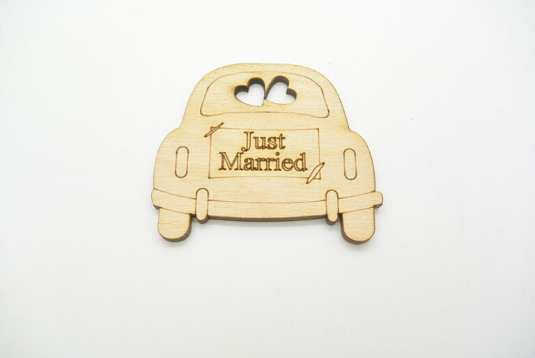 Ξύλινο αυτοκίνητο Just Married σε φυσική απόχρωση