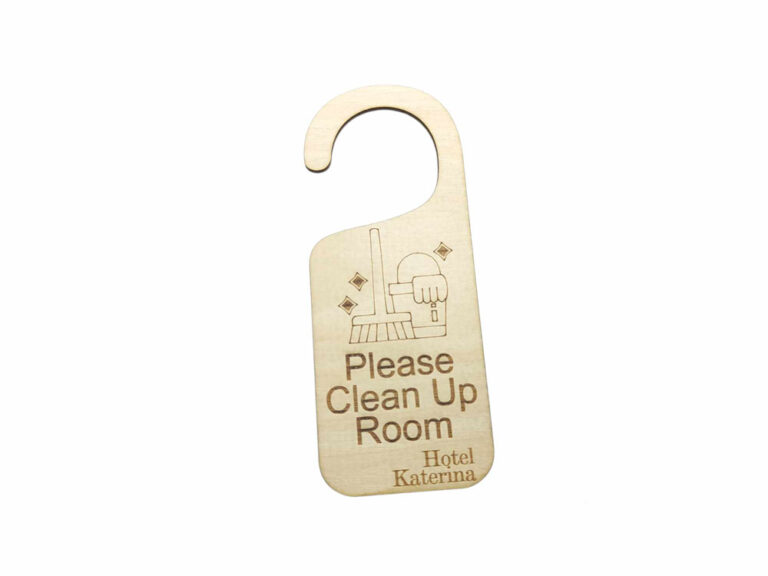 Ξύλινο door hanger clean up my room για ξενοδοχεία ενοικιαζόμενα δωμάτια σε φυσική απόχρωση