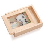 Ξύλινη κασετίνα με πλαίσιο plexiglass και panda με ευκάλυπτο