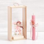 Ξύλινο κουτί με ροζ νεράιδα plexiglass και λαμπάδα