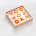 Τρίλιζα plexiglass με πορτοκαλί πούλια